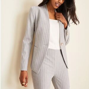 Ann Taylor Petite Cutaway Blazer in Pinstripe Bi-Stretch 00P